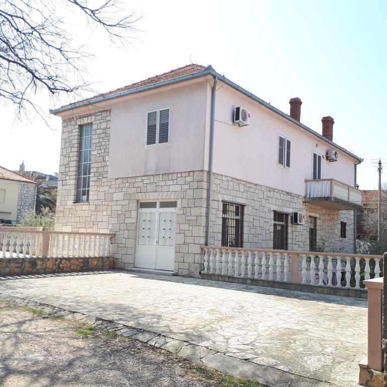 זאדאר Apartment & Room'S Anni מראה חיצוני תמונה
